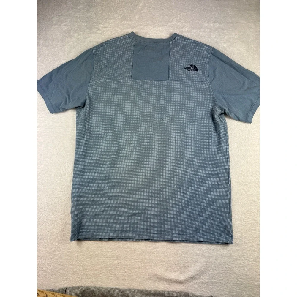 The North Face Men's M V-Neck Pocket T-shirt‎ Gray Short Sleeve Cotton Thermal